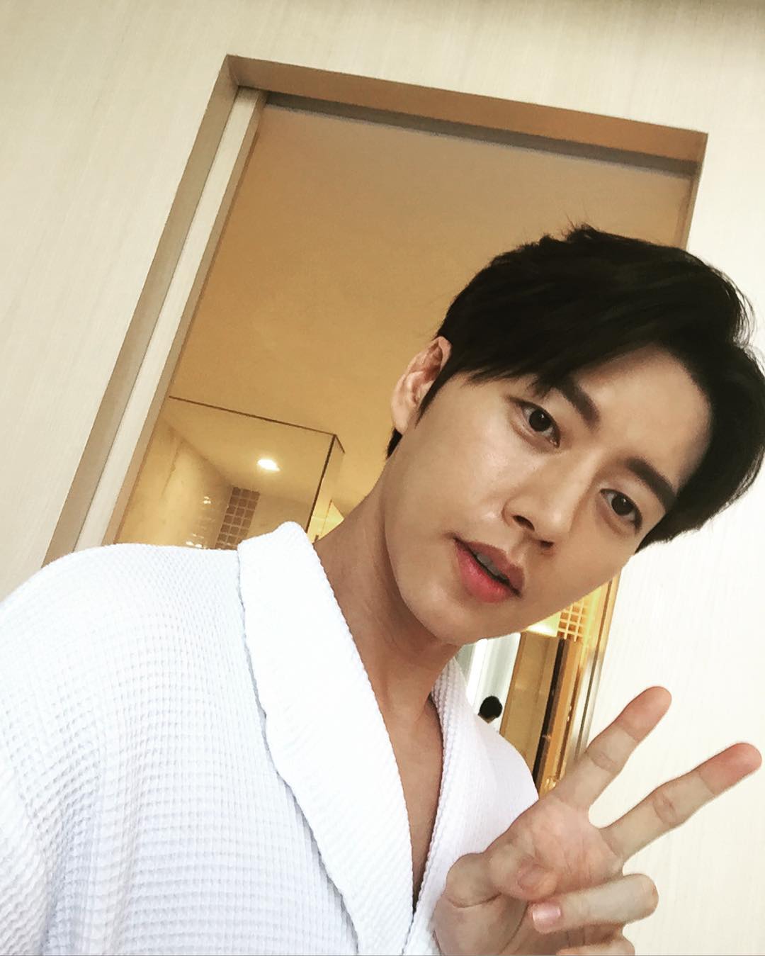 박해진 - Park Hae Jin on X: "160419 koreadispatch Instagram Update with Park  Hae Jin #박해진 https://t.co/O4qGc89wYs" / X
