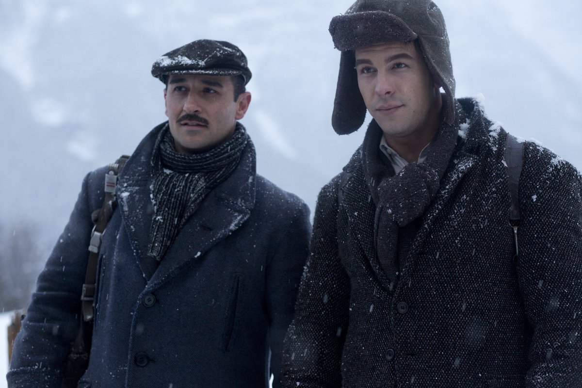 Palmeras en la Nieve tweet media
