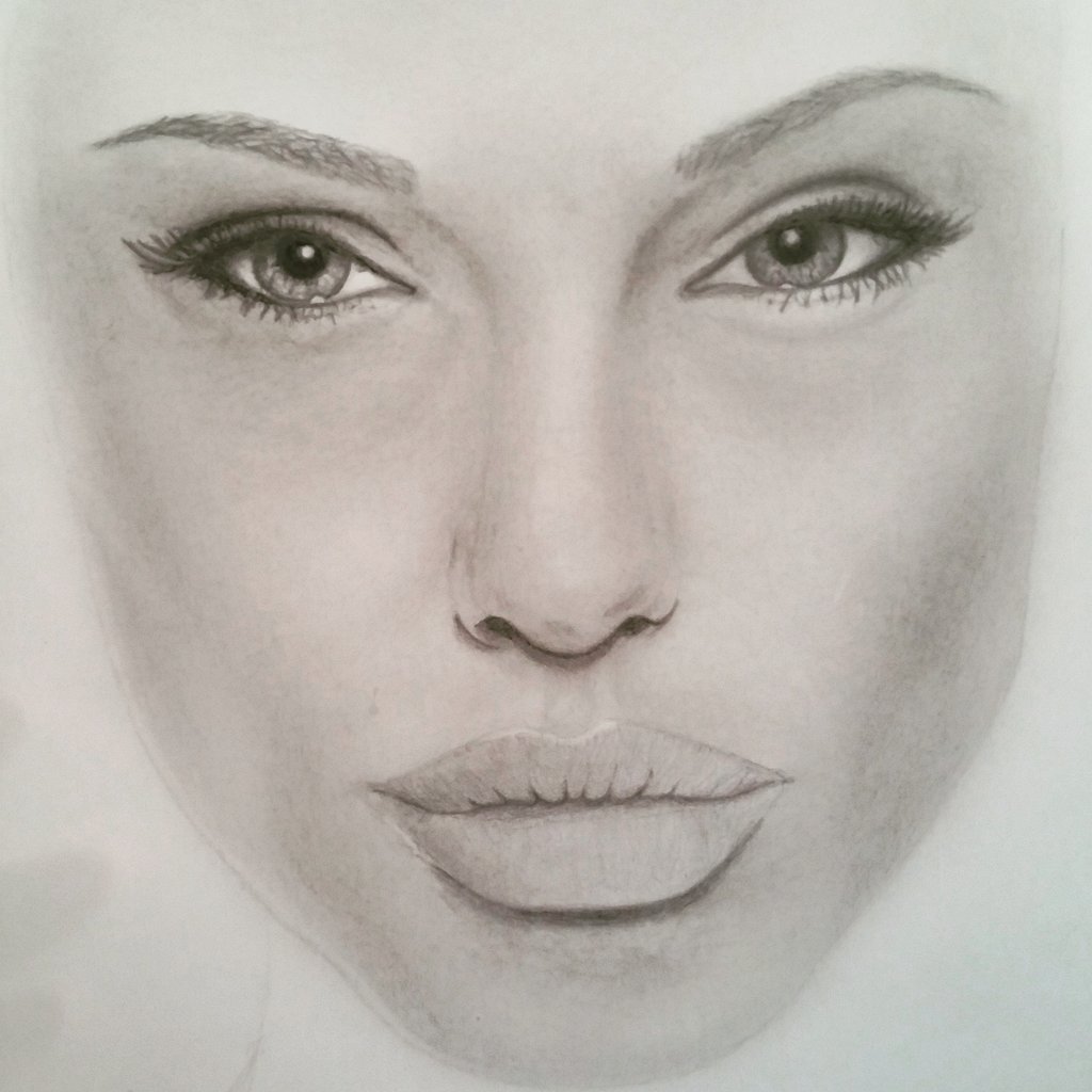 SheyXey's tweet photo. #AngelinaJolie #Graphite https://t.co/VSWe1So20B