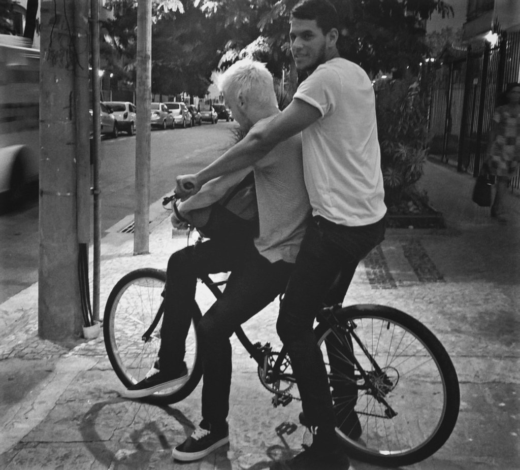 instaipanema's tweet image. one bike, two boys #minuevabici #goingwork #bikerio #menosumcarro by lrtluisa ift.tt/1rxVOKq