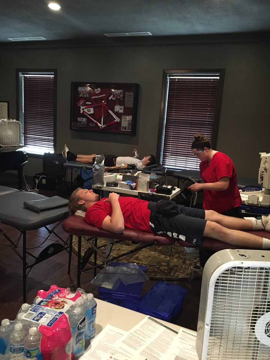Great to see Brothers giving back and donating blood to benefit the <a href="/RedCross/">American Red Cross</a>