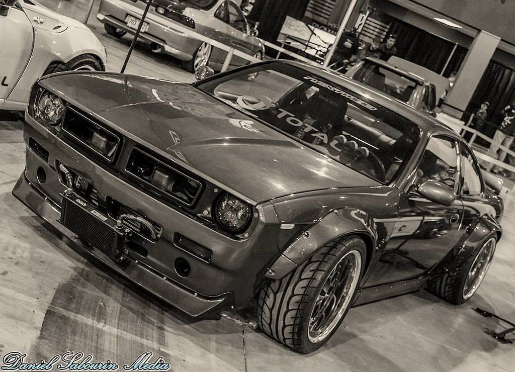 oldcar_photo's tweet photo. #scp #scpevolution2016 #scp2k16 #oldcar #classic #classiccar # Ford  #vintage #placeforzani #montreal #laval #ase #… https://t.co/qBDpYUIQw9
