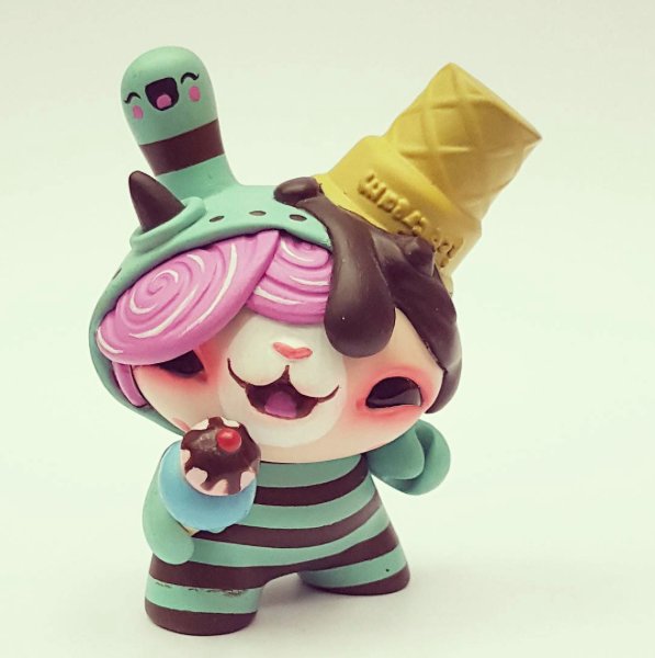 Ice cream time! Love this custom Dunny by Emelie Jensen! tomodachiisland.com!