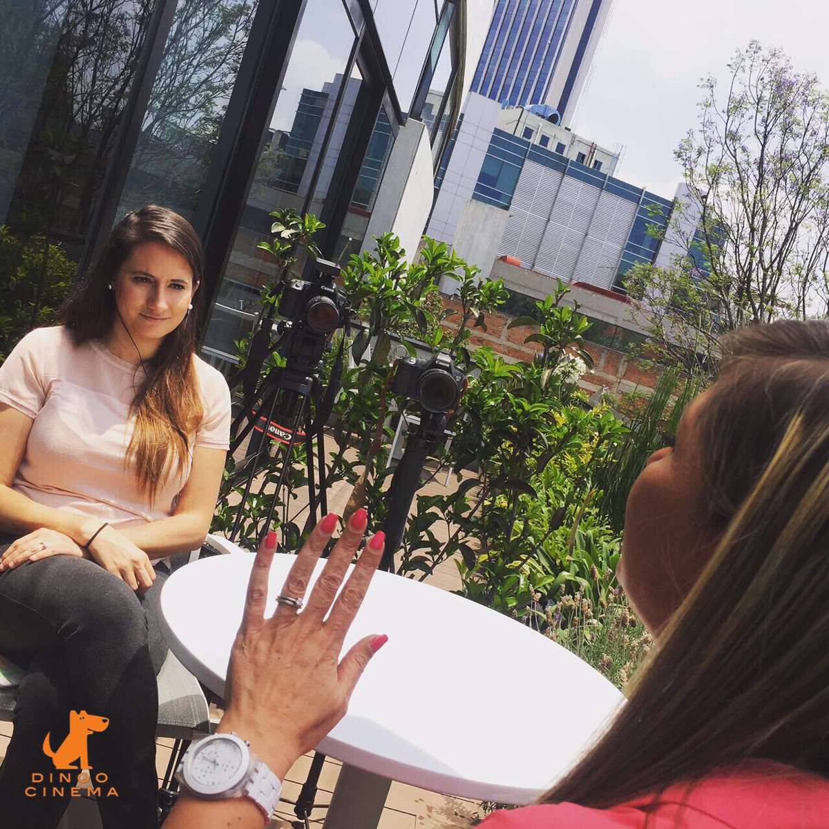 Anaran5's tweet photo. Hoy @DingoCinema estuvo grabando para @SMNYL.... #EntrevistandoAndo verdad @DiGvM https://t.co/Caw6BA8KOe