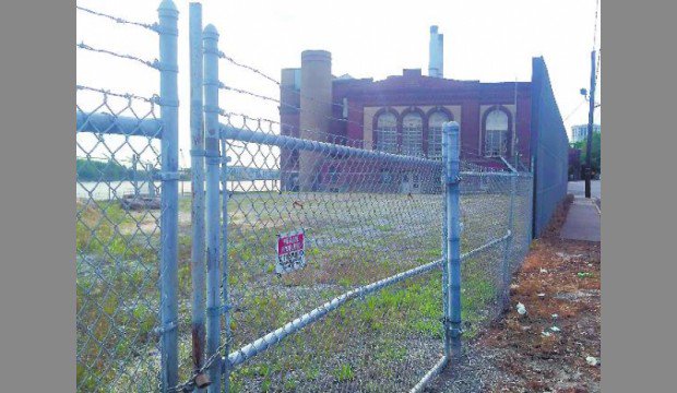 SavannahNow's tweet photo. #Savannah considering $33 million bond issue for River Street hotel garage: https://t.co/wchyUknFfw | @EricCurlSMN https://t.co/96Kmyrb0Ov