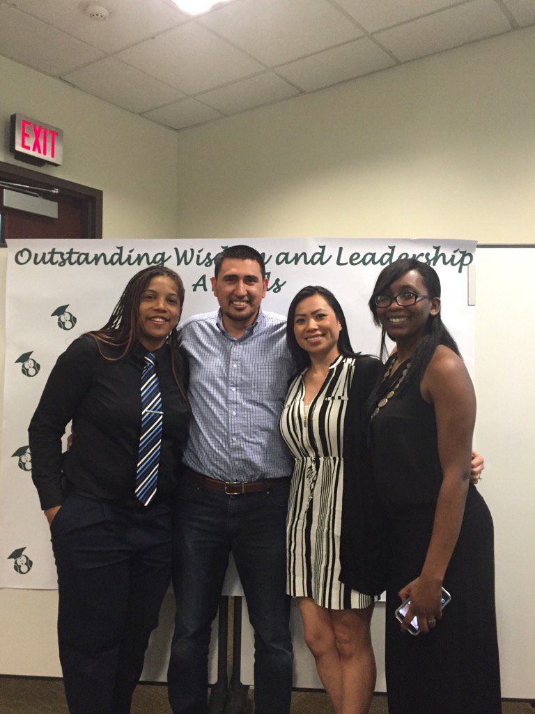 Congratulations to our Academic Advisor Adan for receiving the Outstanding Wisdom and Leadership Award