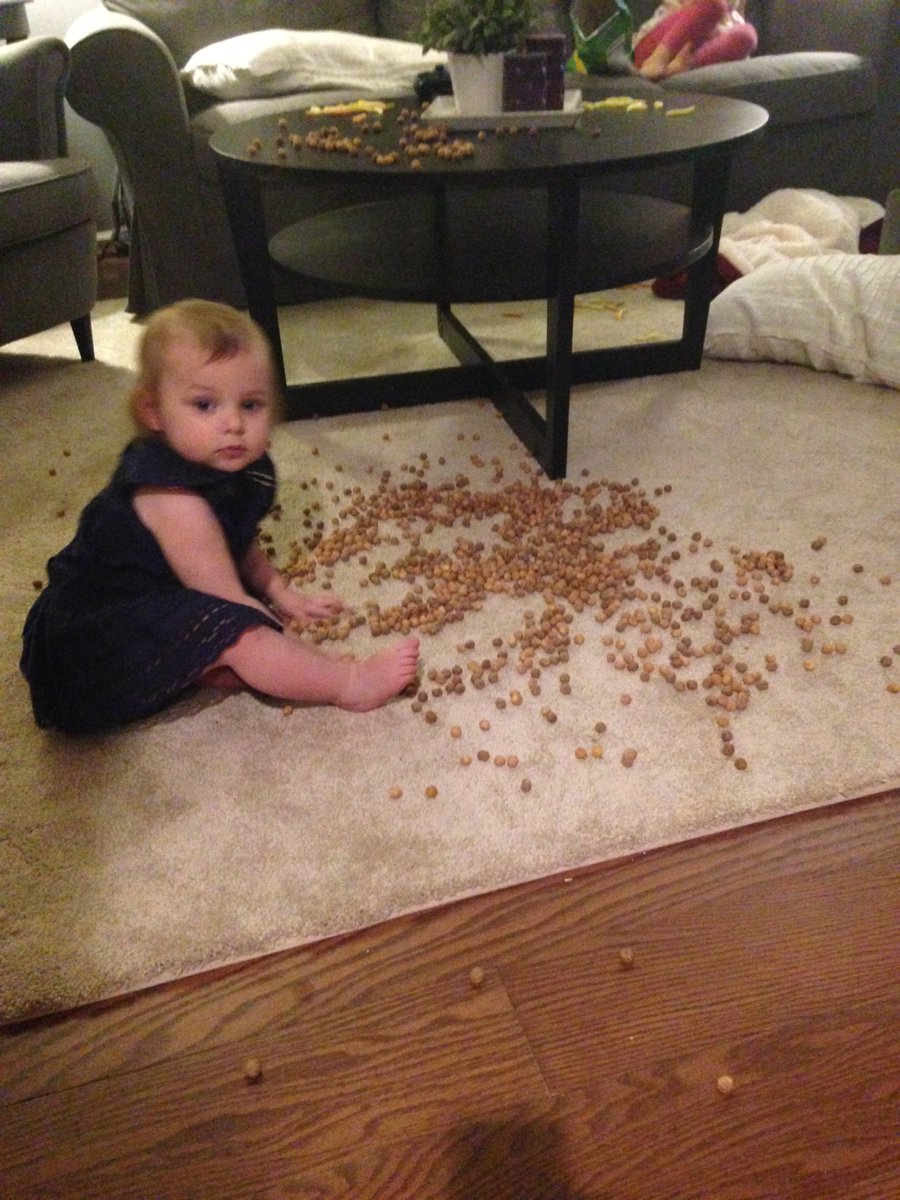 Brandalooch's tweet photo. #ijustwantedto cook dinner... https://t.co/Pwuqdw81EQ
