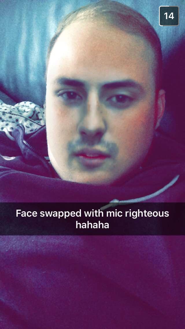 MicRighteous's tweet photo. #TeamRighteous 😂😂😂😂😂 https://t.co/WQ5IIZACHr