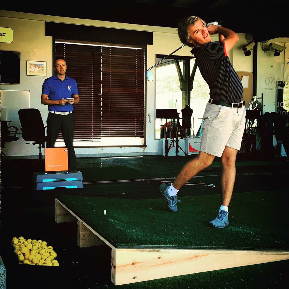 JFGATour's tweet photo. Practicing sloping lies with the help of the Trackman 4. #productivepractice https://t.co/R01nMTLRoL