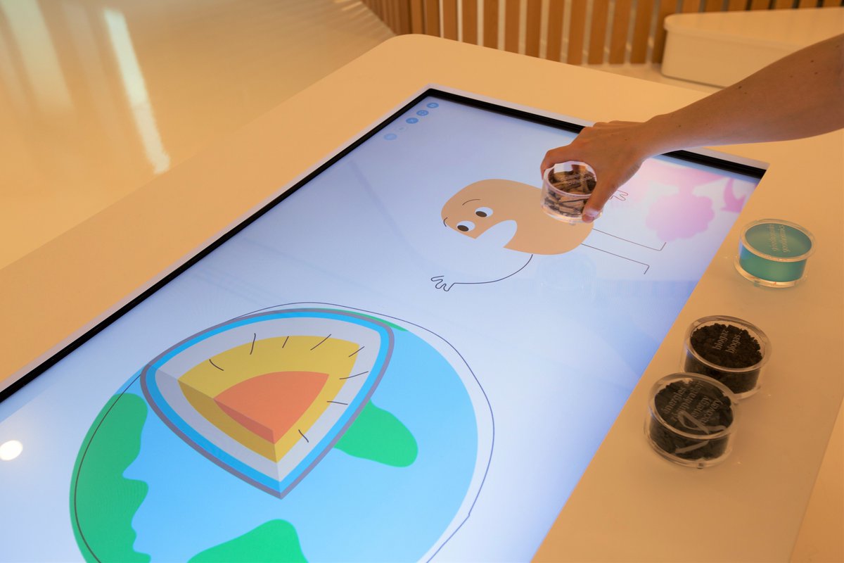 tangibledisplay's tweet image. Faciliter la compréhension des énergies renouvelables. Mieux saisir le concept !  avec @anamnesia_fr   #ObjectViz