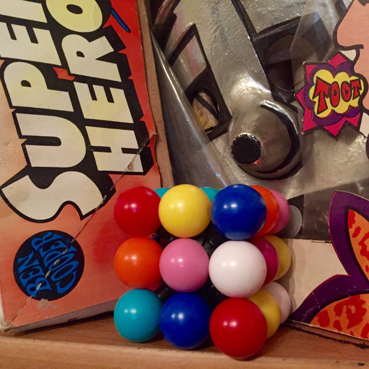 recent_toys's tweet photo. #molecube and some #vintagecostumes! #recenttoys #uncommongoods #giftsforhim #twistypuzzles #braintherapy https://t.co/f8BRCInyxK