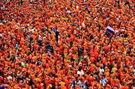 VISSER MODE menswear  op Koningsdag geopend van 09.00-13.00.
Bij aankoop vanaf 99,95 euro GRATIS tas kado...tot dan.