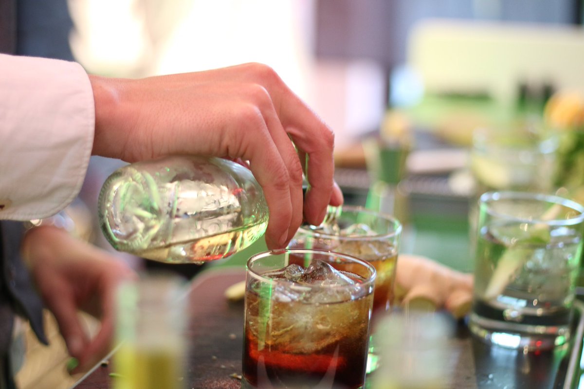 Resto_Pass's tweet photo. Cocktail hour https://t.co/pR9BzTGqtA