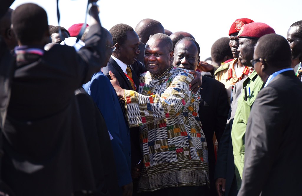 Machar sworn-in as South Sudan's First Vice-President  - #southsudan sudantribune.com/spip.php?artic…