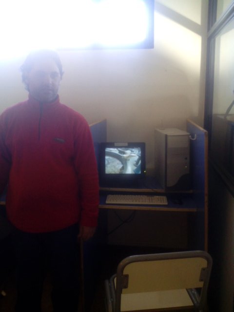 BiblioPDeseado's tweet image. Instalación de #FedoraCore 15. Reutilización de recursos. #Linux gracias a Emiliano.