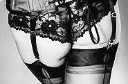 miss_alisonmoon's tweet photo. Sneek peek as to what you can't have #loser #onlyforrealmen https://t.co/0N6niLt43S