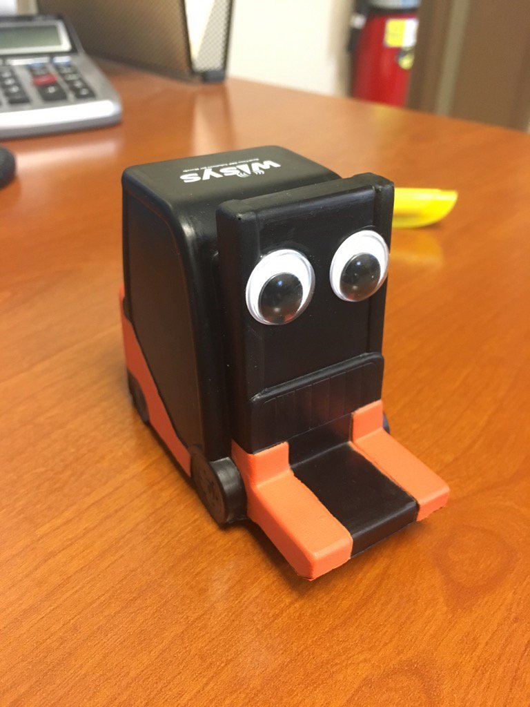karli_olyforest's tweet photo. Added a cute tweak to my stress tow motor! Thanks for the fun giveaways at Evolve @WiSys ! https://t.co/cgaTlLTdIN