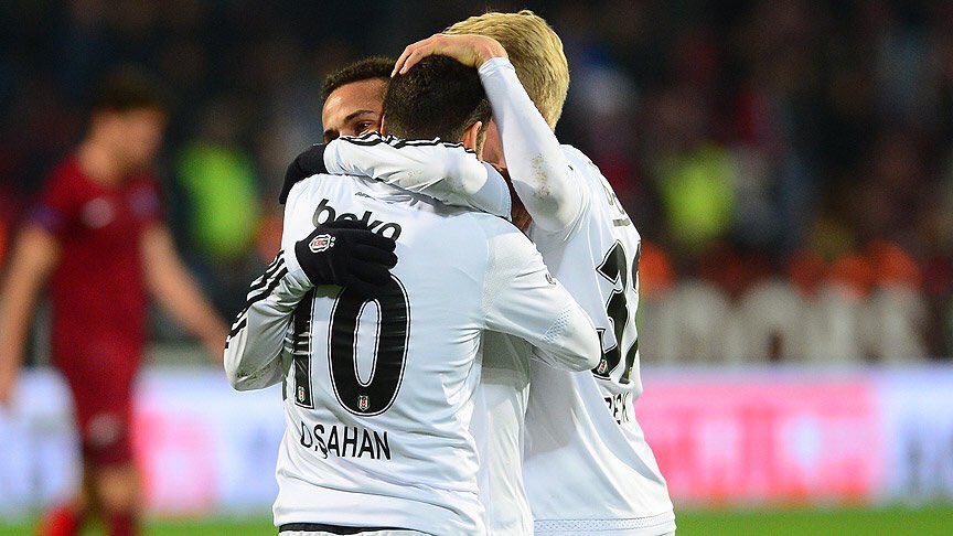 HerrGunBesiktas's tweet photo. Daha sıkı...  Birlik, beraberlik içinde şampiyonluğa! https://t.co/qivsWCfo2h