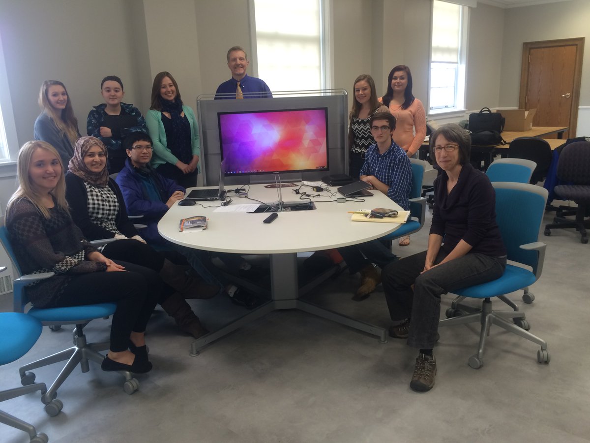 techyleger's tweet image. #TechBusters present their #coding projects to @sunypotsdam1816 faculty and staff!! Thanks for hosting! #COLTureChat