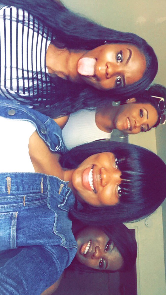 ogsunnyy_'s tweet photo. 👸🏽👸🏾👸🏾👸🏿 #KappaWeek2k16 ❤️ https://t.co/So7YlUq8BA