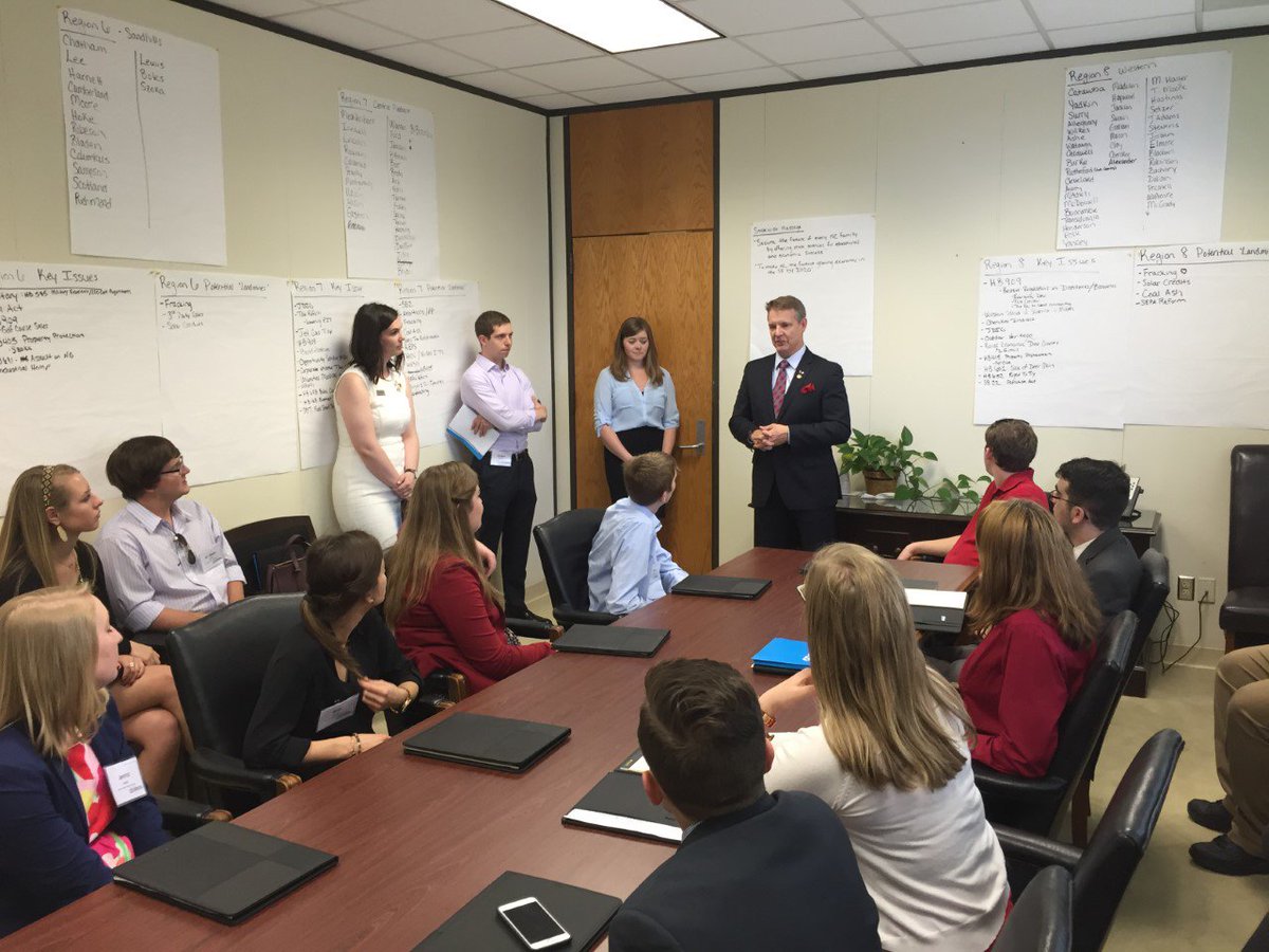 GenOppNC's tweet photo. Student Advocacy Day continues with @chrismalone3 @RepMikeHager @Jordan4NCHouse #NCGA #NCPOL #GoExpressYourself https://t.co/5wlkwqmq54