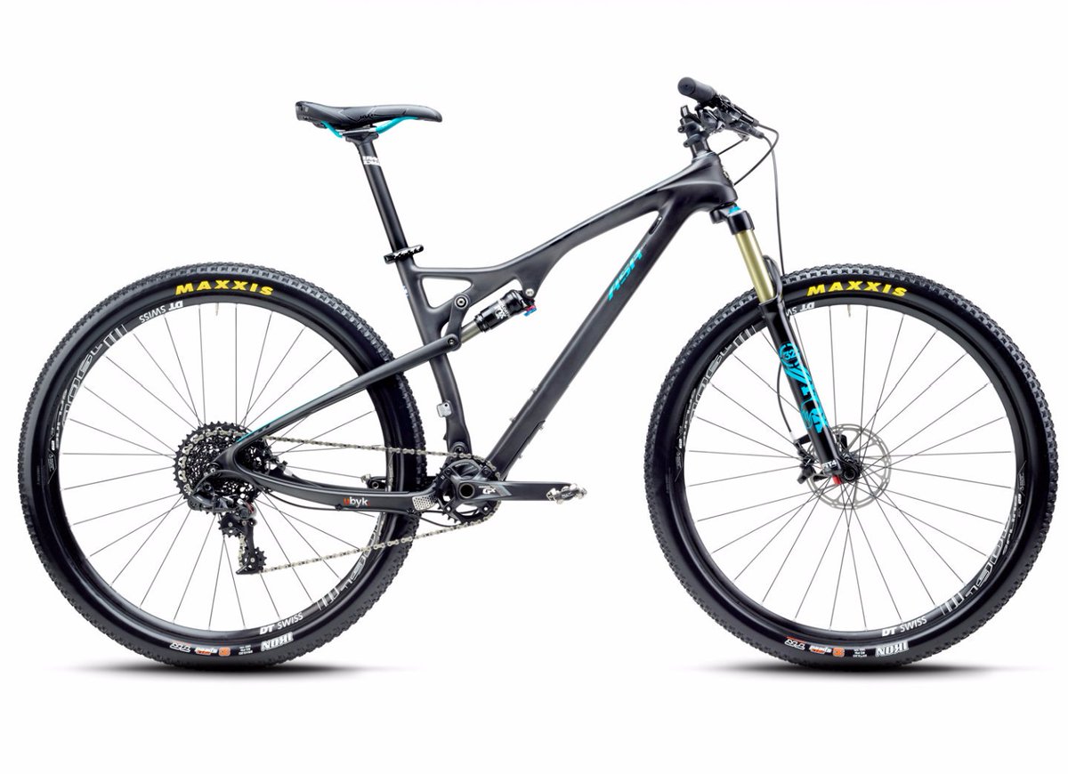 Cyclefactoryuk's tweet photo. @3shotdave Yeti ASR Enduro full bike £3,599 :-) ASRc frame with extra 300gram layup #cyclefactoryuk #yetibikes https://t.co/vEW4ztx4Aq