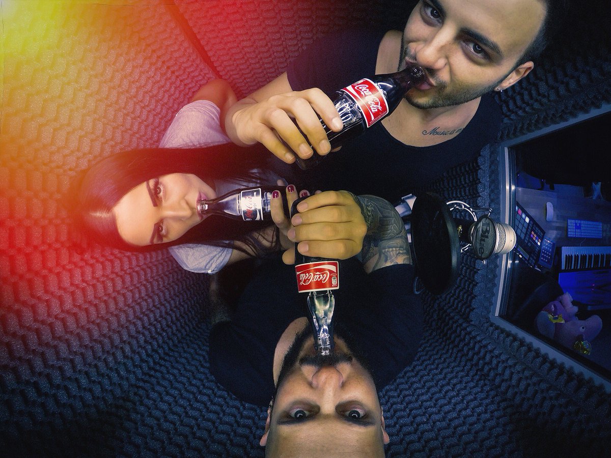 Μαζί μπορούμε τα πάντα..#cocacola #tastethefeeling #cocacolagreece #rec #music