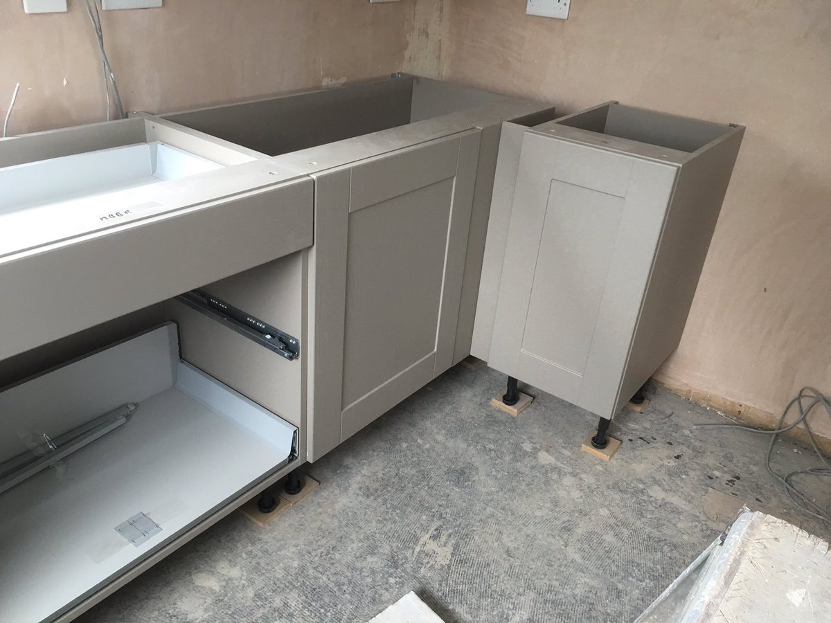 inbuildmidlands's tweet photo. Kitchen install progressing on our flat refurbishment #buildqual https://t.co/6obcvmlK1w