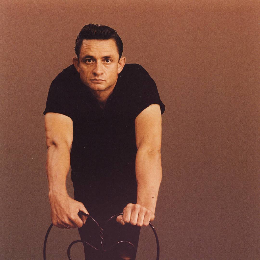 HistoryInPics's tweet photo. Johnny Cash, 1962. Photography by Leigh Wiener. https://t.co/OXOyoOEo6P
