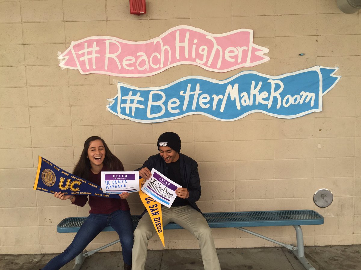 steph_416's tweet image. "You deserve it" #firstgenpride  #collegesigningday #UCBound #reachhigher #bettermakeroom