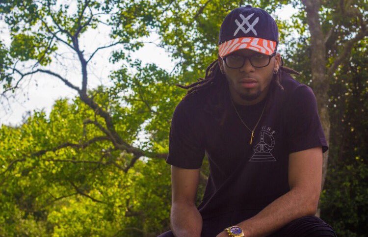 SHOTBYLEGEND's tweet photo. π€: @C_Rivers24 for #DivineThreads
πΈ: @LegendJohnson45
#ShotByLegend https://t.co/6iDSmMAkJo