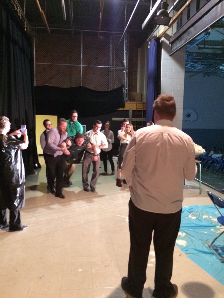 miller_src's tweet image. @PrincipalJB2 about to get pied!
