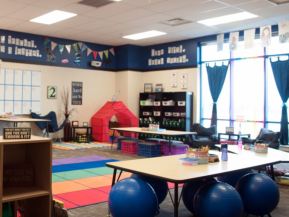 Everything you need to know about flexible seating and student-centered classroom design: edut.to/1MX1Zky.