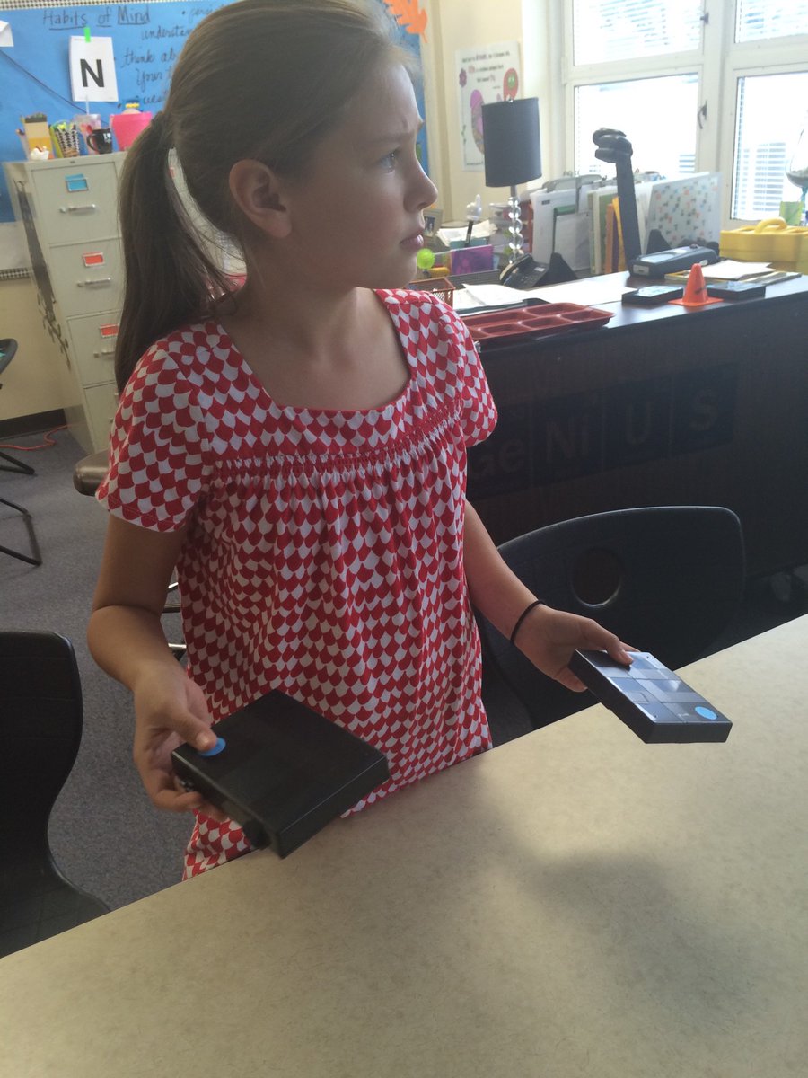 JenniferKolar5's tweet image. What does an atomic model have to do with a black box?  #collaborativelearning #scientificmodels @LakeForestSD67