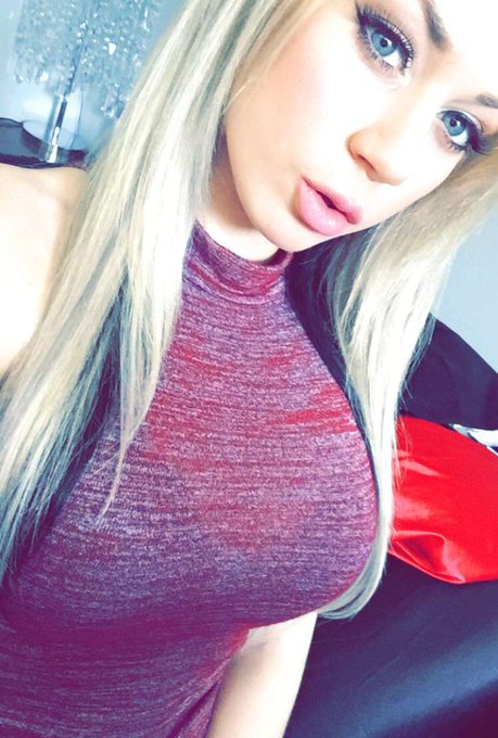 Signing online #myfreecams soon! Let's get this dress off me 😈 https://t.co/v4fHIs5K6d<a href="/tag/myfreecams"class="tags">#myfreecams</a>