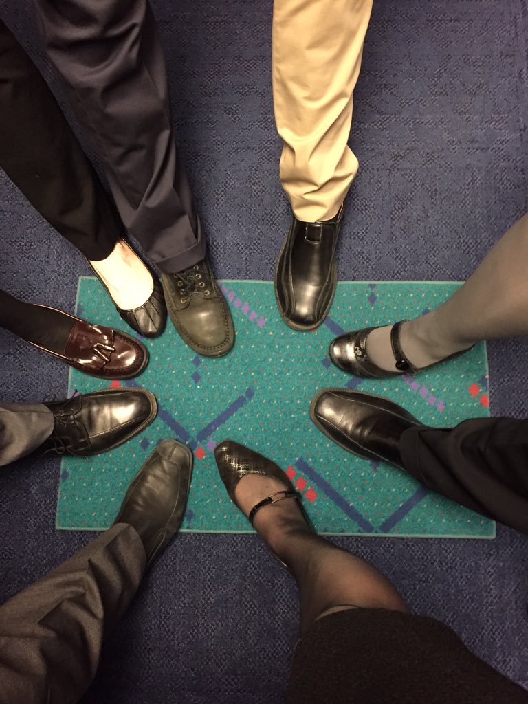 ESforOregon's tweet image. All 7 #Oregon @aafp delegates visit @RepBonamici to help #MakeHealthPrimary ! #PDXCarpet @flypdx @FMCC2016