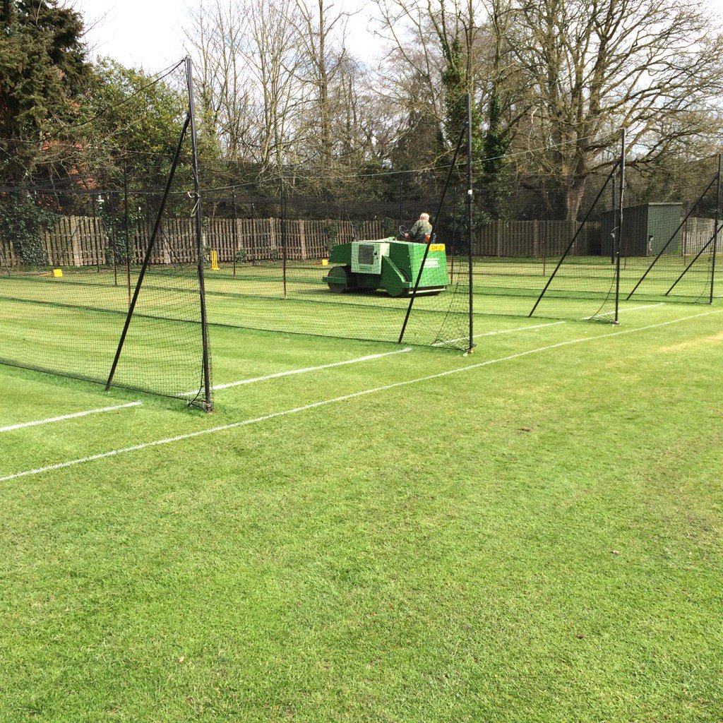 James14Hope's tweet image. Dedication on the roller @BlundellsSchool #netpractice #playingstraight