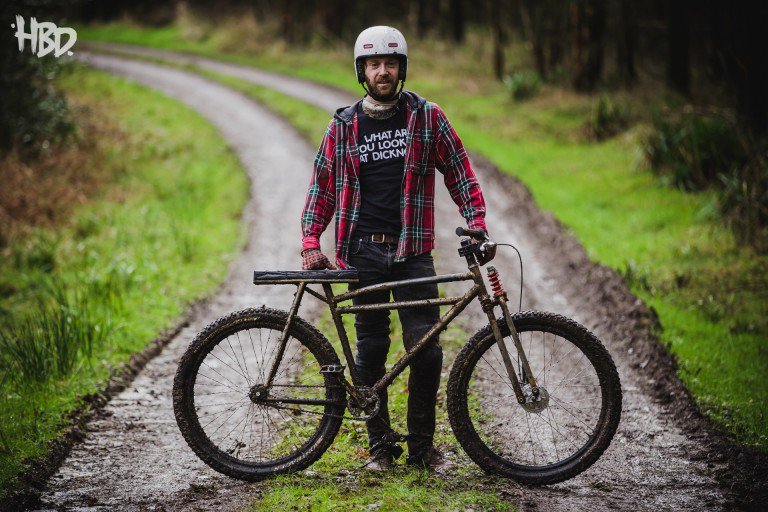 singletrackmag's tweet photo. Lovely imagery, sweet video: Introducing the inaugural clunker-esque event #HackBikeDerby  https://t.co/qmvxndGhXJ https://t.co/E7dK5cc0Ig