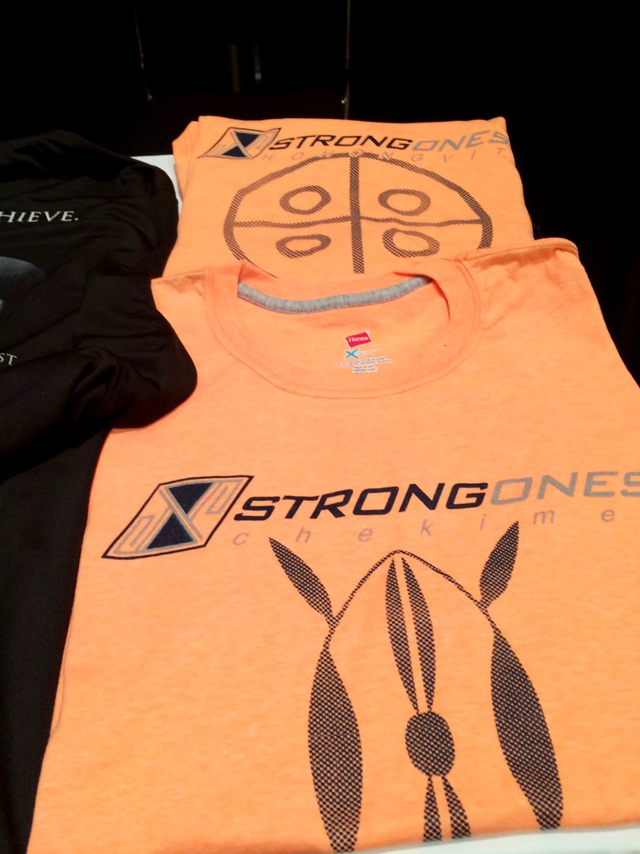 antoniajen14's tweet photo. Today @NNNnativenews Moenkopi Developers Corp project developer promotes Native running tradition &amp; clothing line https://t.co/gogWSdXDsM