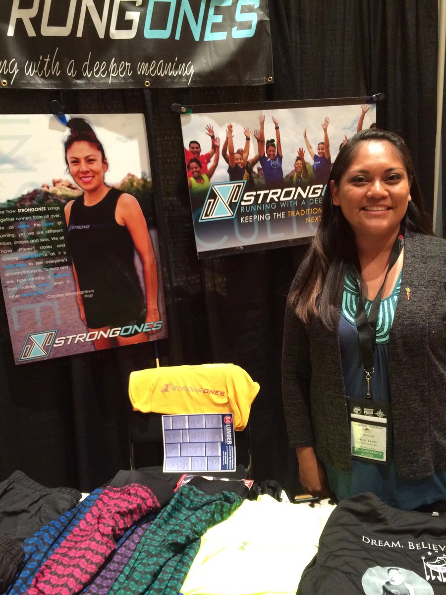 antoniajen14's tweet photo. Today @NNNnativenews Moenkopi Developers Corp project developer promotes Native running tradition &amp; clothing line https://t.co/gogWSdXDsM