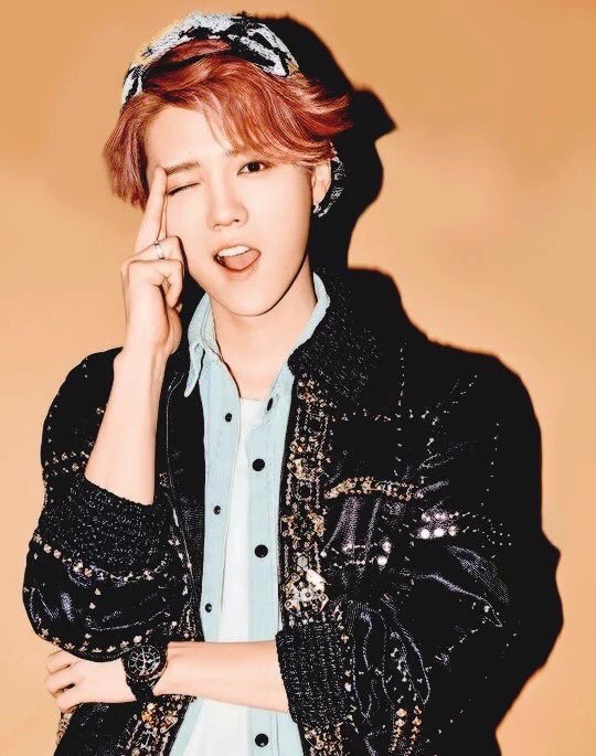 taekookieejkv's tweet photo. Happy Birthday luhan deer.... Stay cute as always 🎂🍨🍦#HappyLuhanDay https://t.co/IAtfwXe8xU