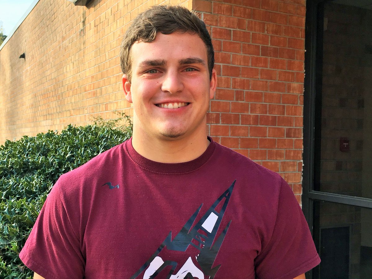 SwainGuidance's tweet photo. Jordan Cody will receive the Golden LEAF Scholarship, $12,000! #PostItPositive #maroonstrong #MarsHillUniversity https://t.co/OW4lFVNlfT