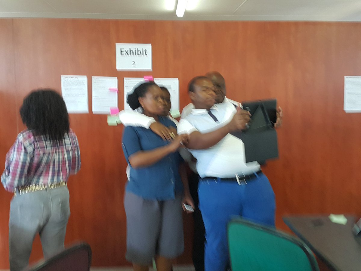 maggiev's tweet photo. Some more gallery moments #ict4red #Alex #groupsie https://t.co/sRcHl2S7Ey