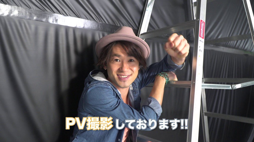 Barks編集部 ナオト インティライミ Together Mvメイキング公開 手は反則ですよね 企画も T Co Dbnds1gmhm ナオトインティライミ