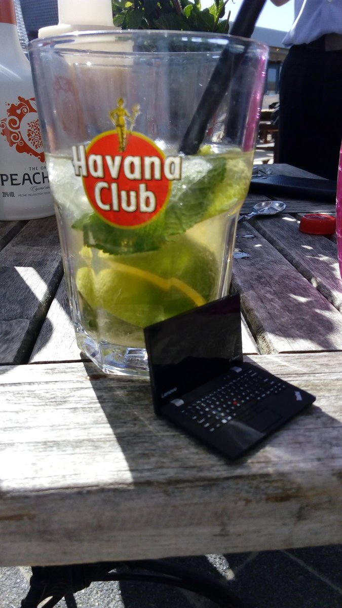 willemsenmarcel's tweet photo. #BNXKO16 #iamlenovo https://t.co/TEO8WsYQxU