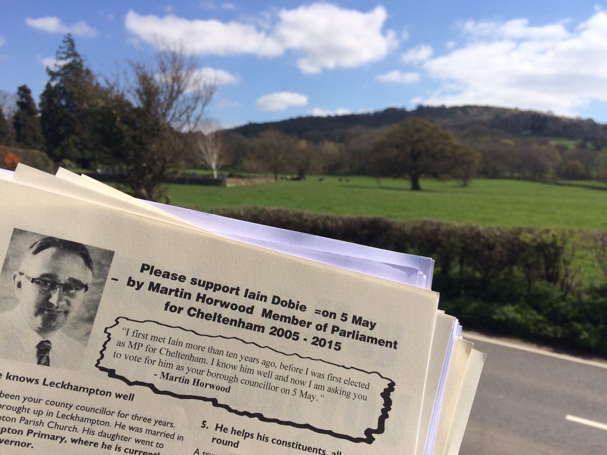 angieboyes's tweet photo. Gorgeous day to be out leafleting in #leckhampton #cheltlibdems #libdems #iaindobielibdem https://t.co/SHzrP1C9Rn