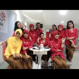mayflo2's tweet photo. Persiapan menyambut hari kartini jayalaah telkom indonesia #KARTINIINDIHOME #PLASATELKOMSOLO #SOLIDSPEEDSMART https://t.co/Gl5BJSwe0x