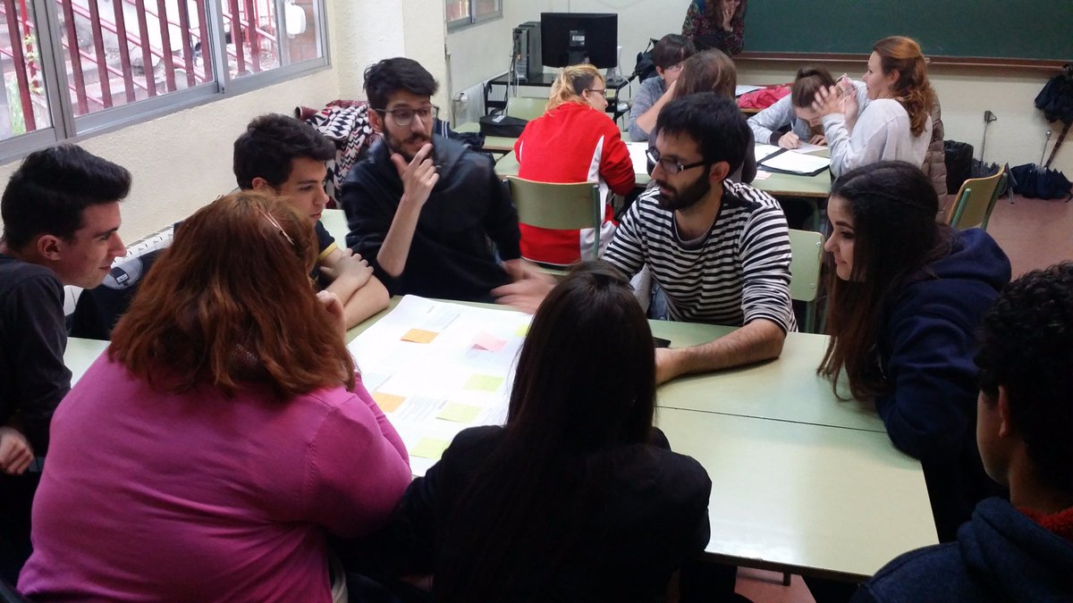 Alumnos de #FP #ICTI IES Pradolongo mentorizados por <a href="/pablodgavilan/">Pablo Gavilan</a> #MentoresCréate