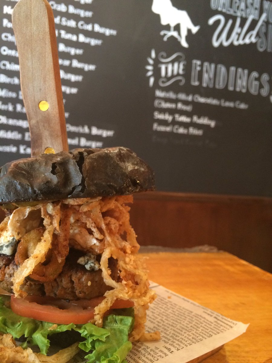 A Black &amp; Blue #Burger .. That is how we celebrate <a href="/BlueJays/">Toronto Blue Jays</a> .. How do you celebrate? #TDTuesday