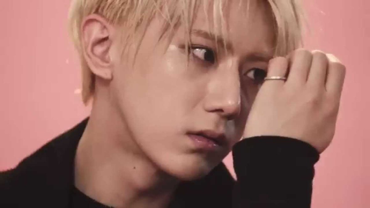 allkpop's tweet photo. Cube officially confirms Hyunseung's leave from B2ST
https://t.co/f2ukAVk5c1 https://t.co/9B1EuJtEZi